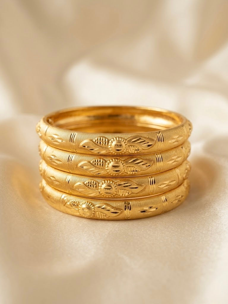 Anti-Tarnish Gold Finish Designer Bangles Set