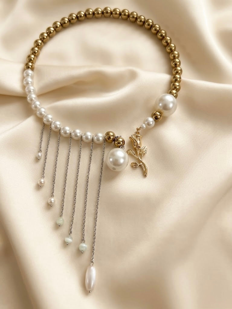 Noor Rose Necklace