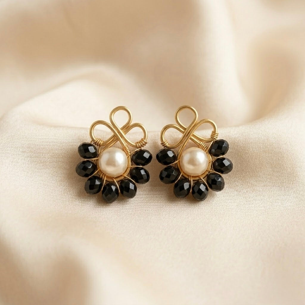 Pearl Noor Studs